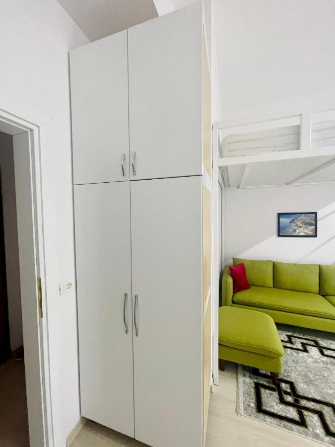 Comfy Close To Park 公寓 Tirana
